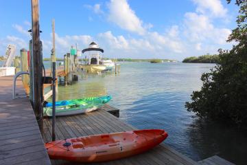 Coconut Mallory Resort - Kayak rentals