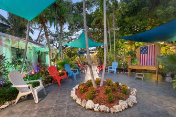 Coconut Mallory Resort Lobby - Key West